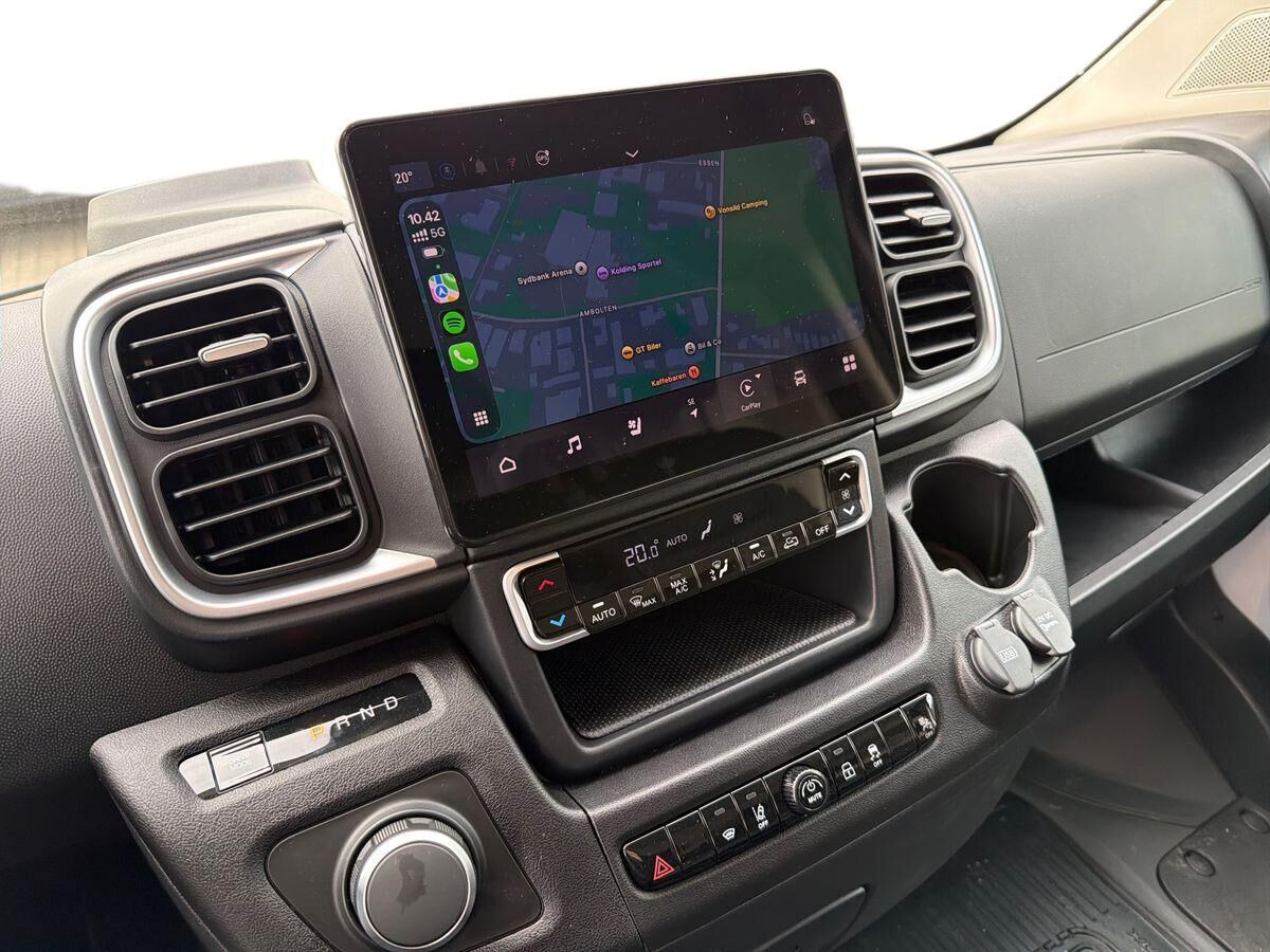 Hvid Toyota Proace Max Electric fra 2026