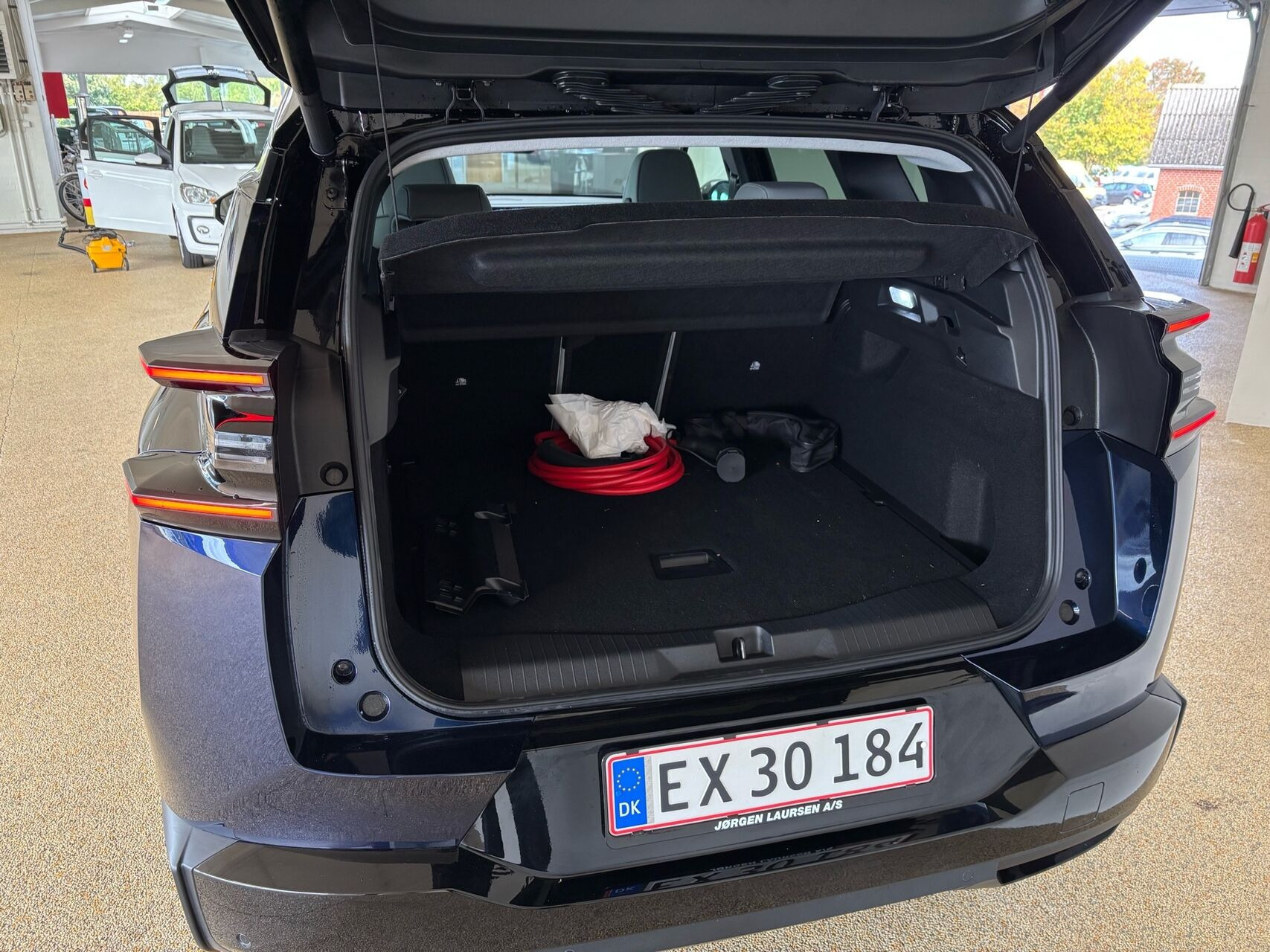 Blå Citroën ë-C5 Aircross fra 2026