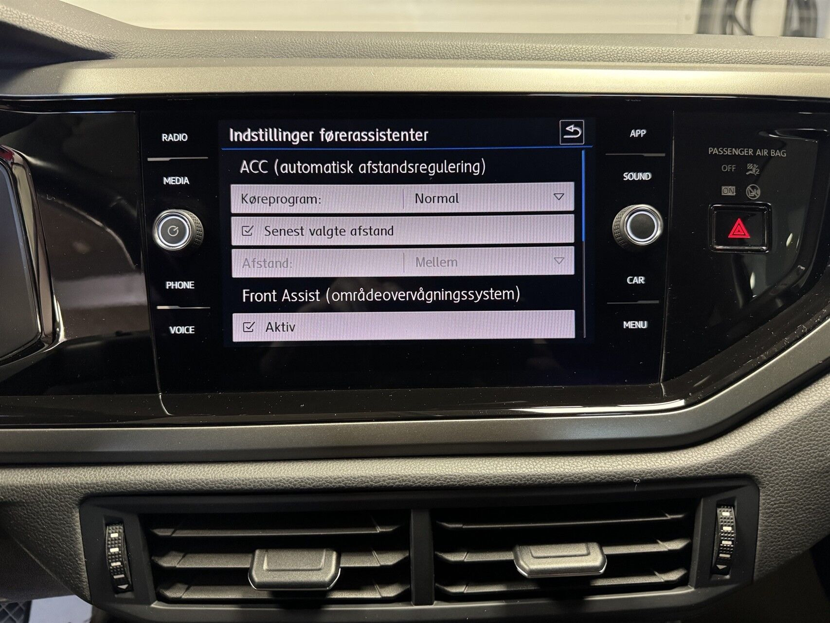 Sort VW Polo fra 2019