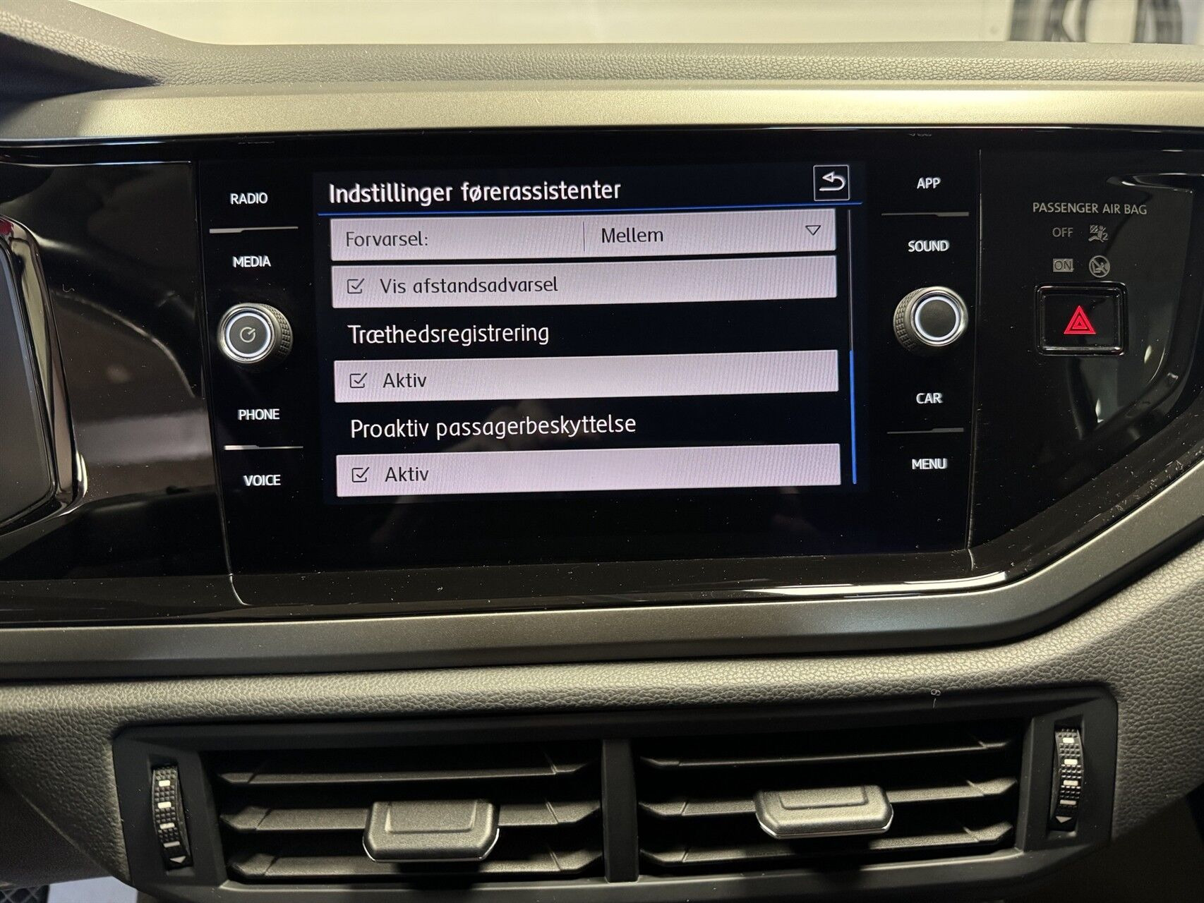 Sort VW Polo fra 2019