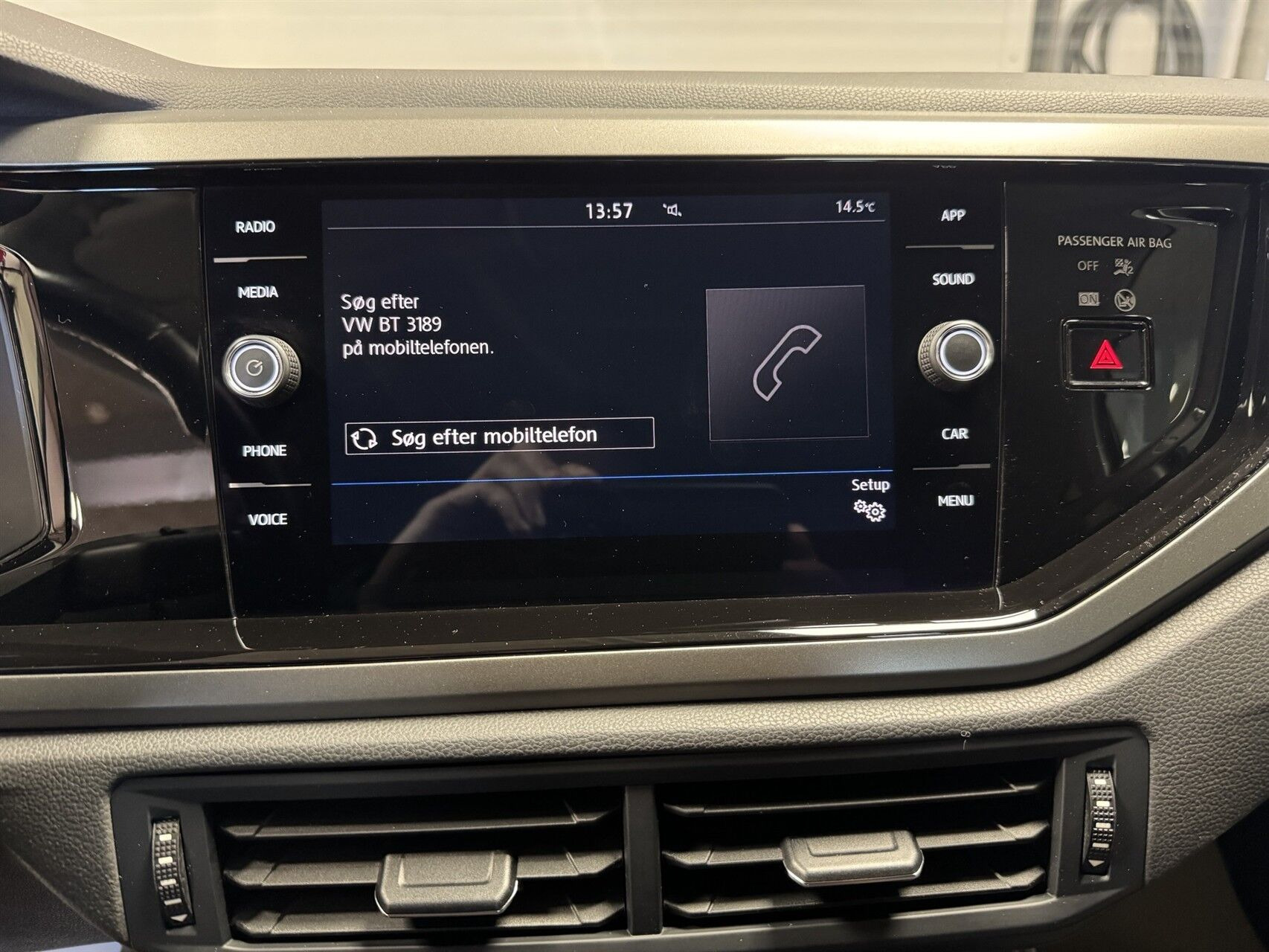 Sort VW Polo fra 2019