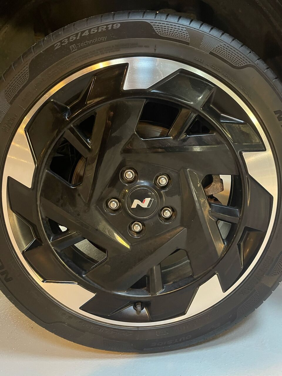 Sort Hyundai Kona fra 2024