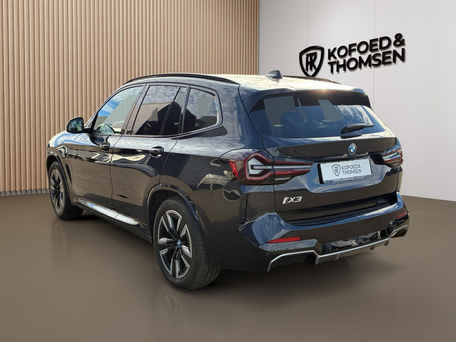 Sort BMW iX3 fra 2023