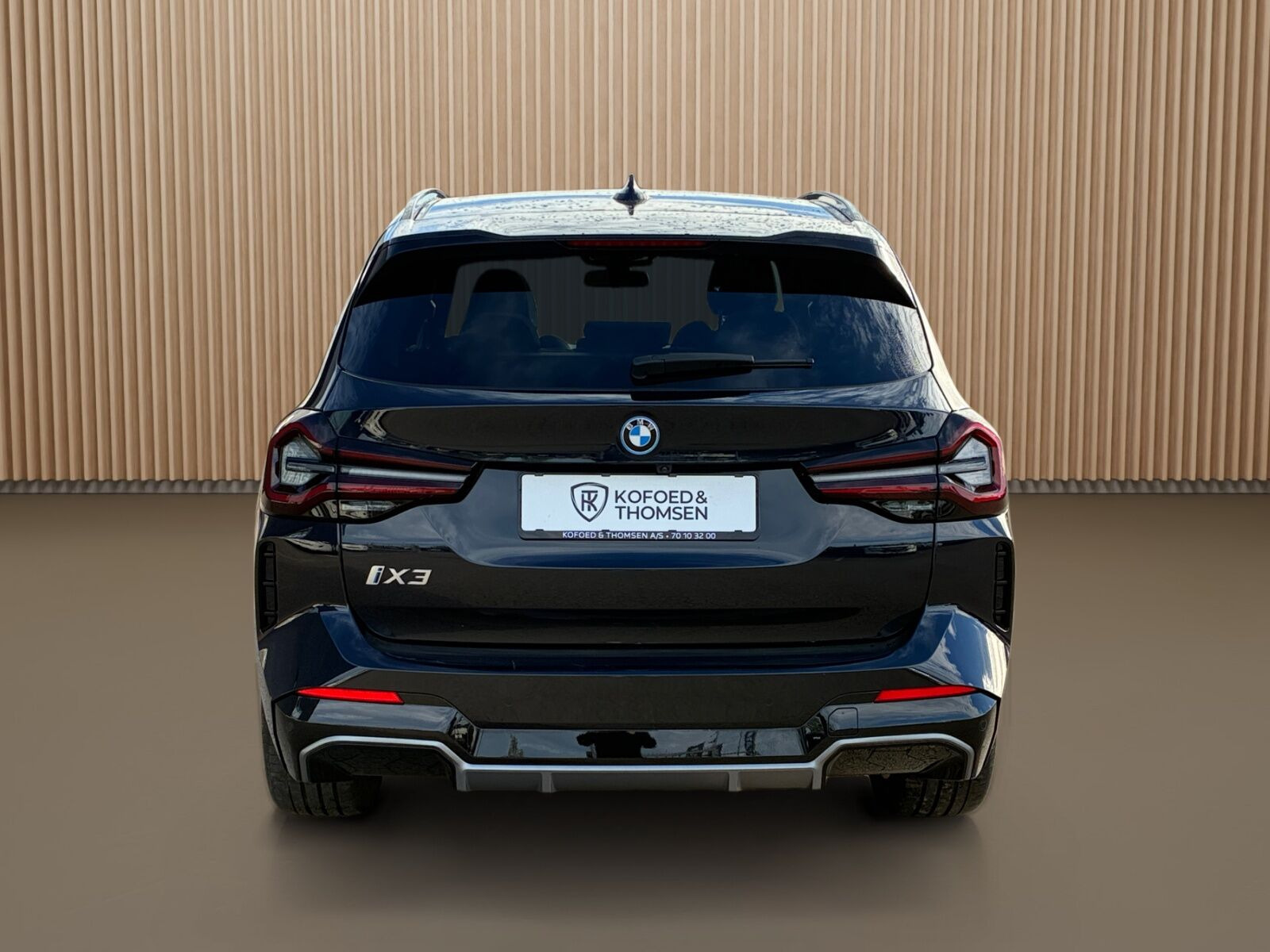 Sort BMW iX3 fra 2023