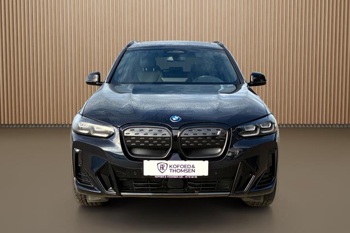 Sort BMW iX3 fra 2023