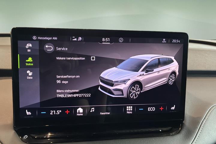 Hvid Skoda Enyaq fra 2023