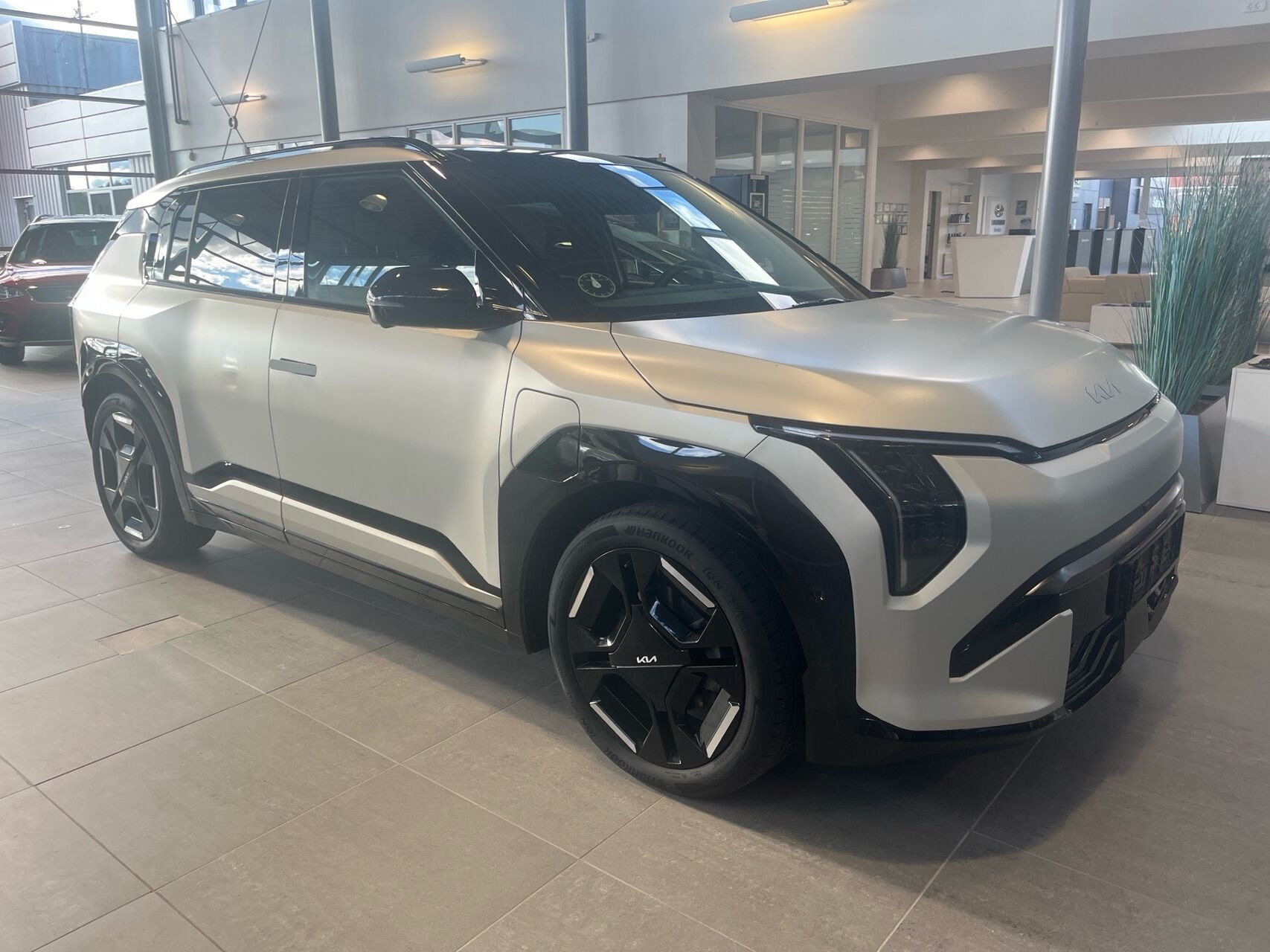 Grå Kia EV3 fra 2025