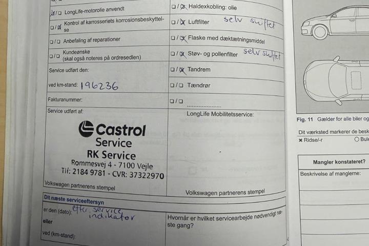 Sølv VW Passat fra 2013