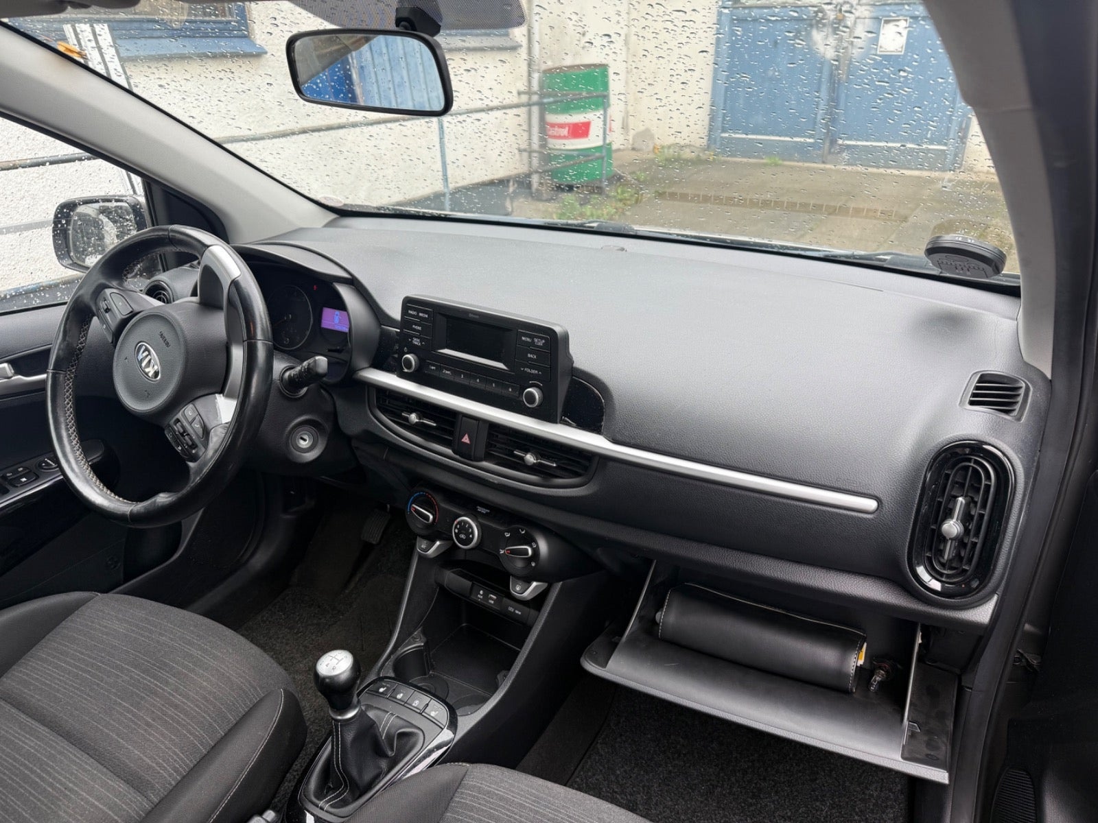 Grå Kia Picanto fra 2018