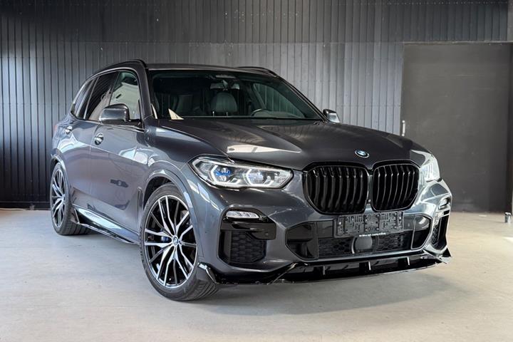 Grå BMW X5 fra 2020