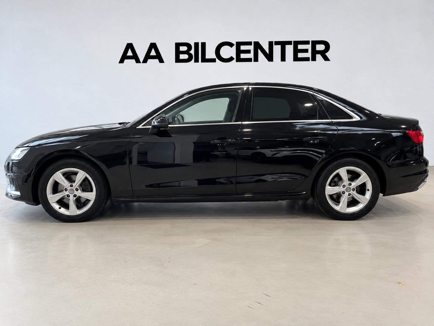 Sort Audi A4 fra 2020