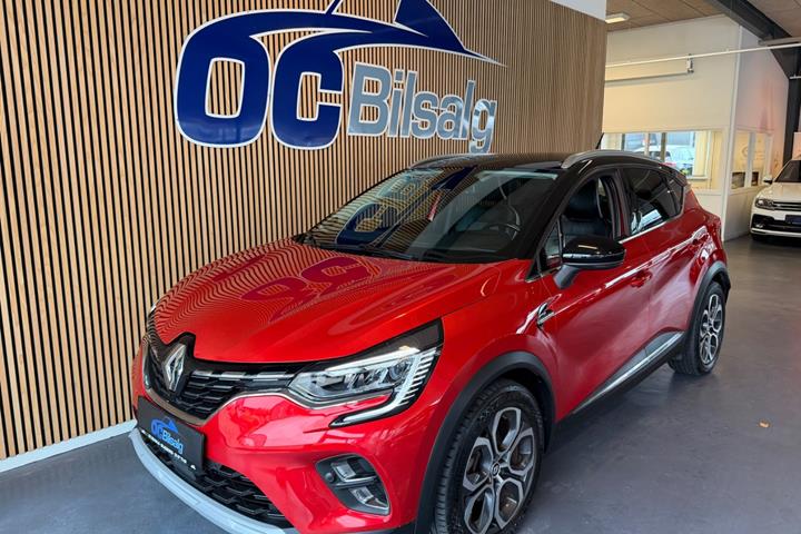 Rød Renault Captur fra 2022