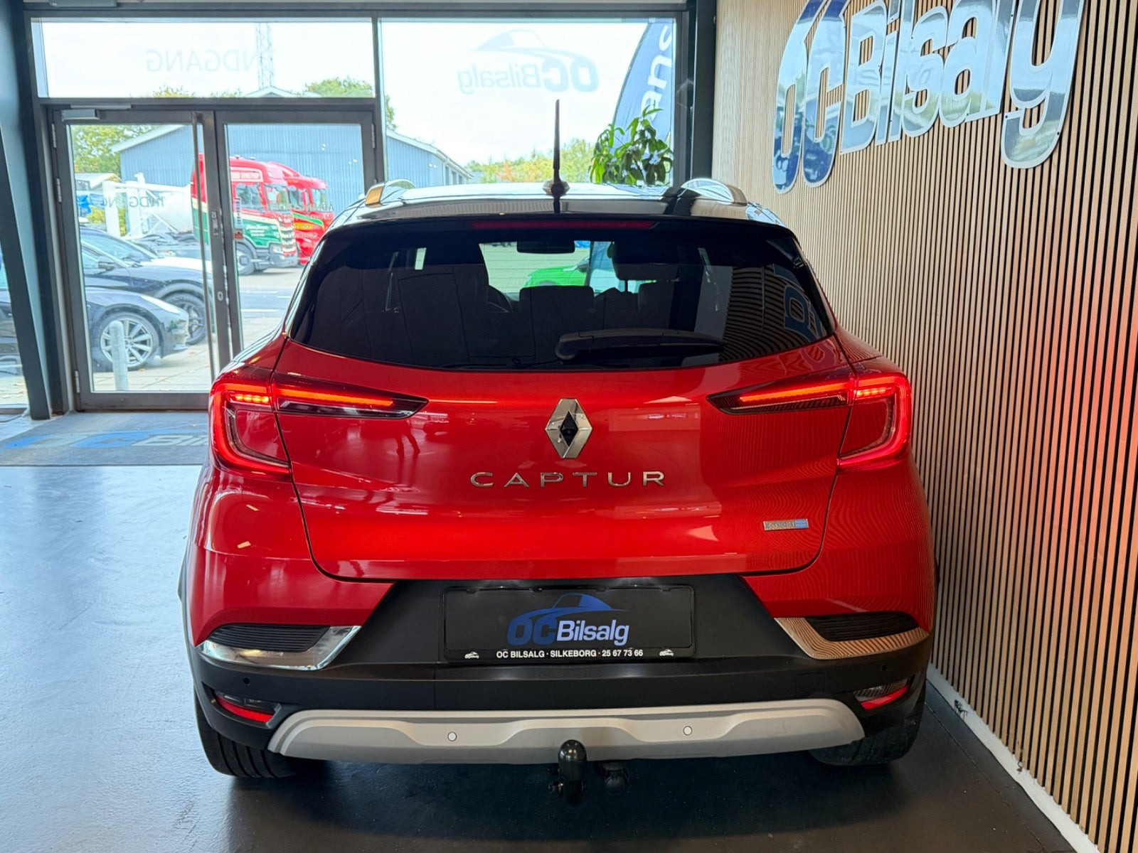 Rød Renault Captur fra 2022