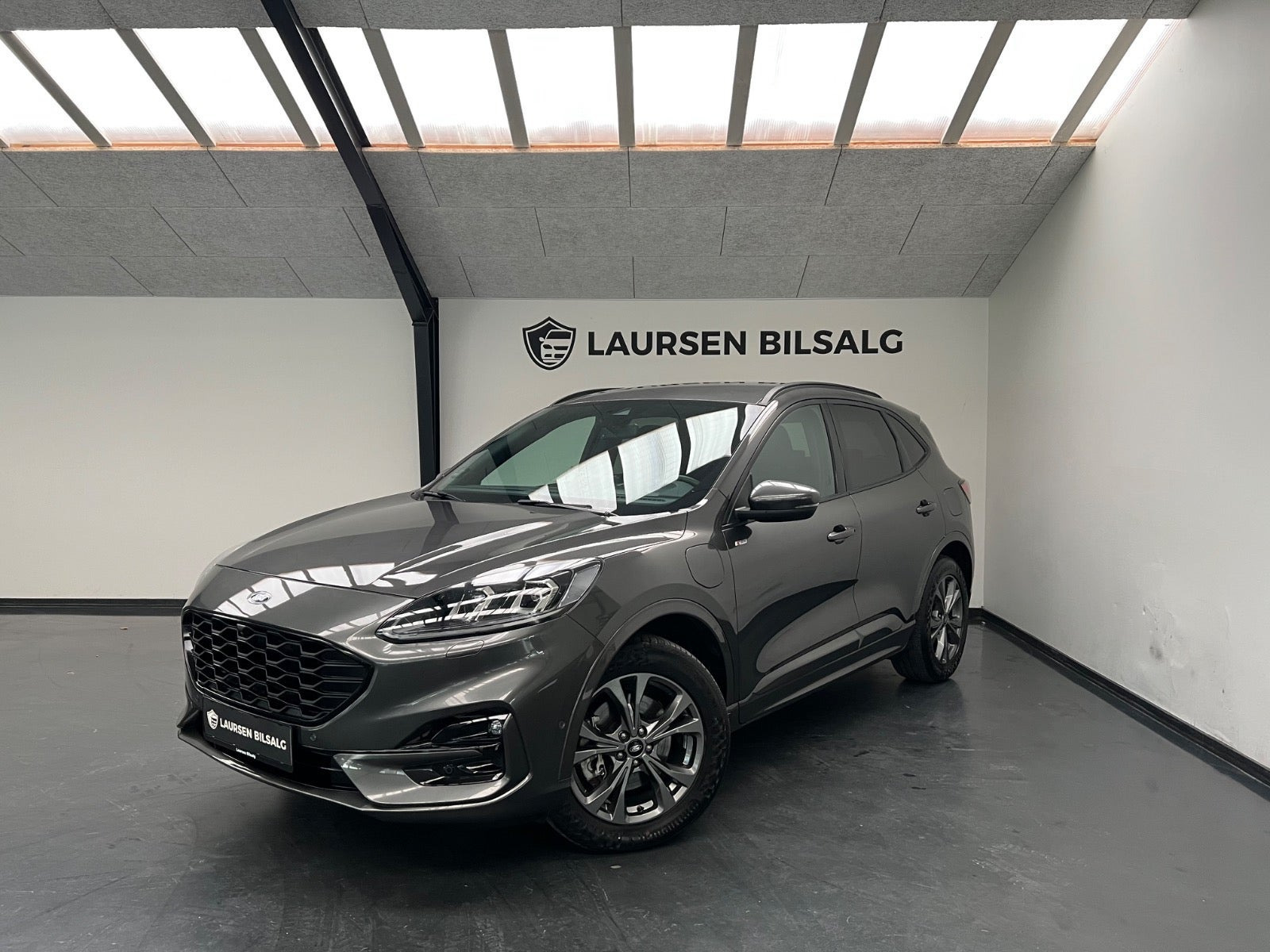 Ford Kuga 2,5 PHEV ST-Line CVT