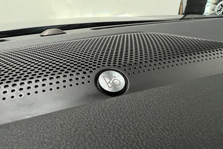 Grå Ford Kuga fra 2021