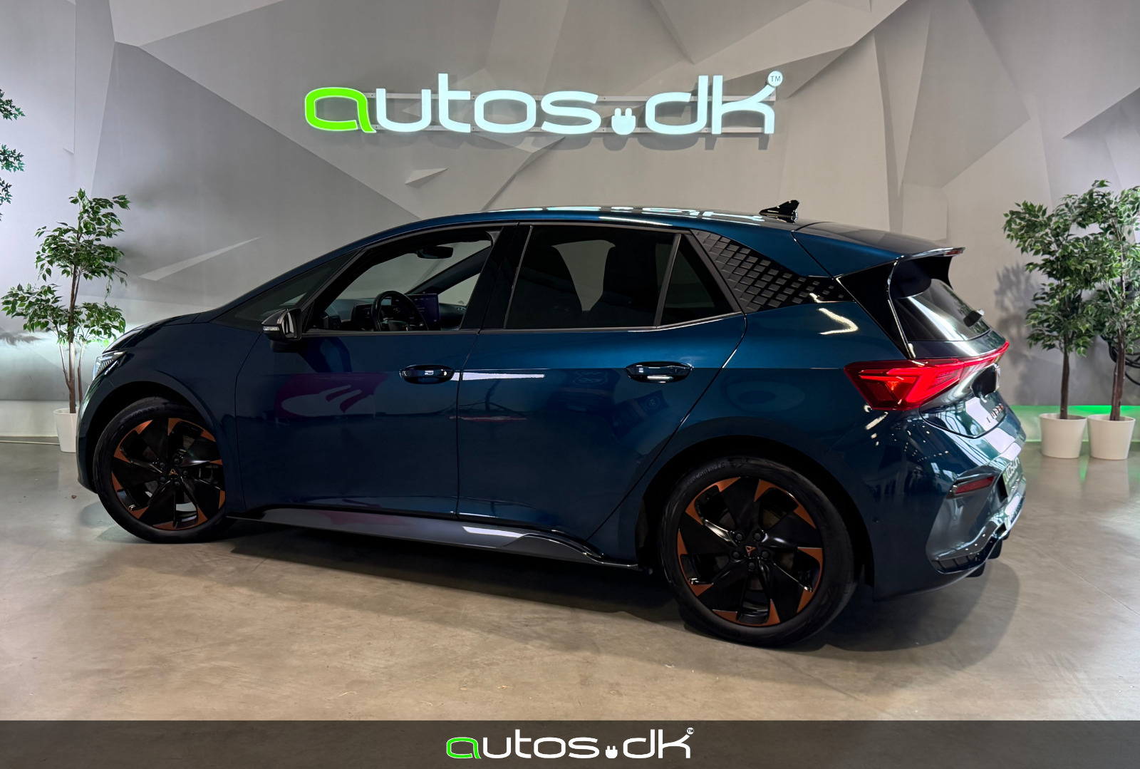 Blå Cupra Born fra 2022