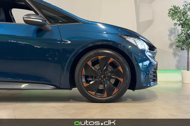 Blå Cupra Born fra 2022
