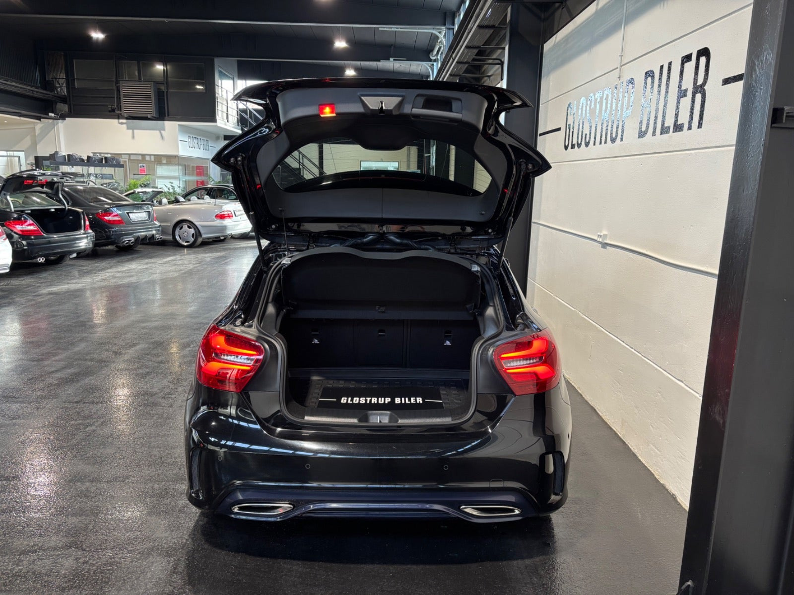 Sort Mercedes A200 fra 2017