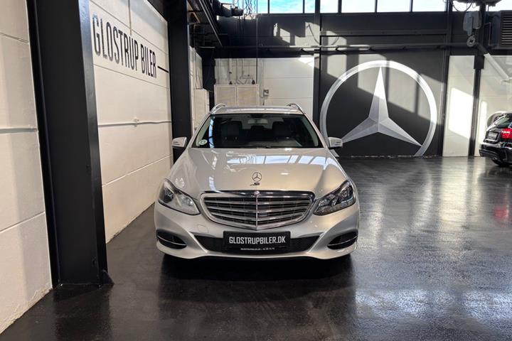Sølv Mercedes E200 fra 2014