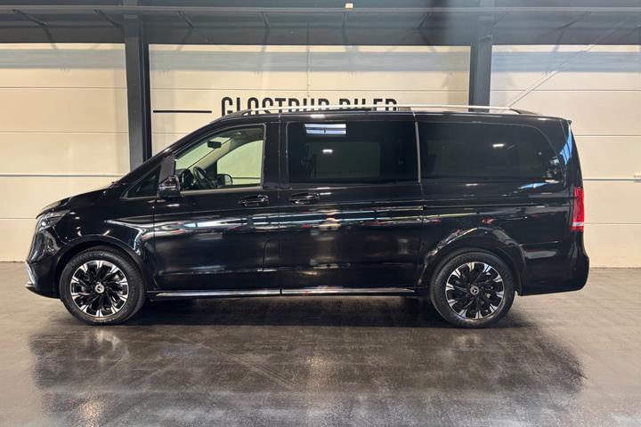 Sort Mercedes EQV300 fra 2023