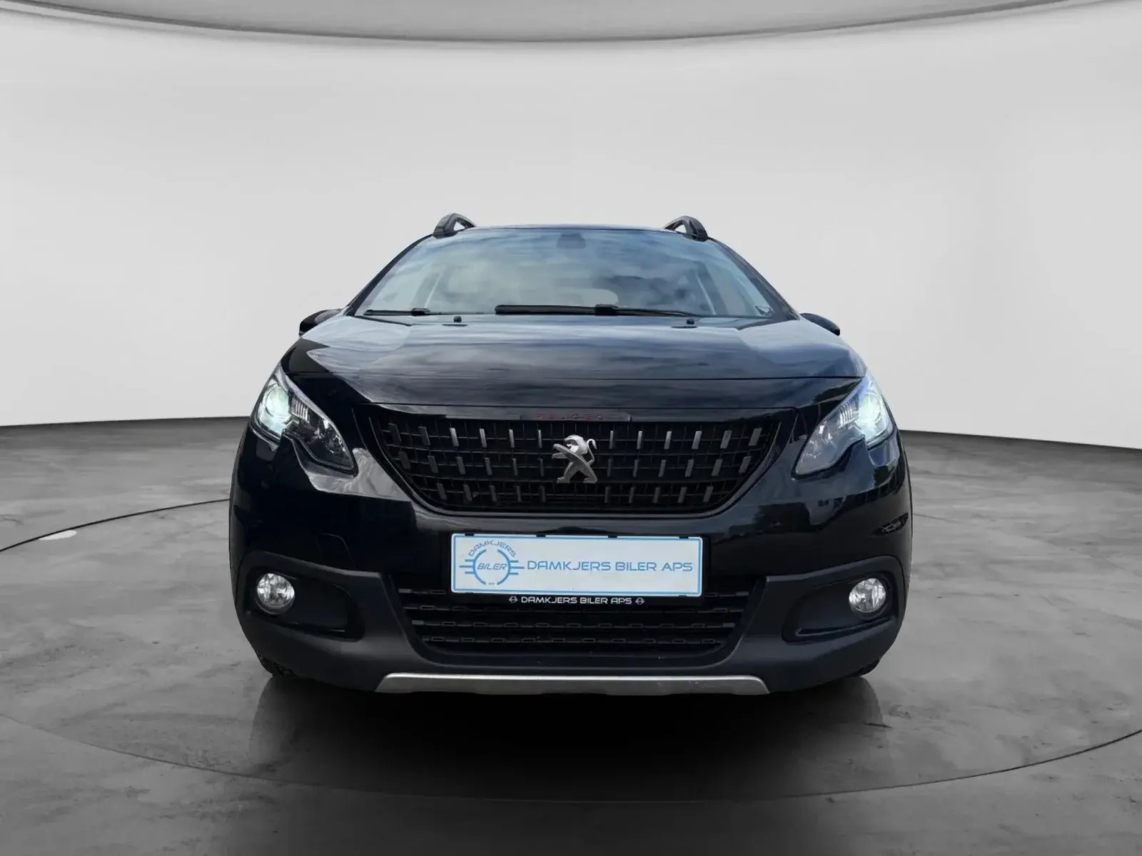 Sort Peugeot 2008 fra 2019