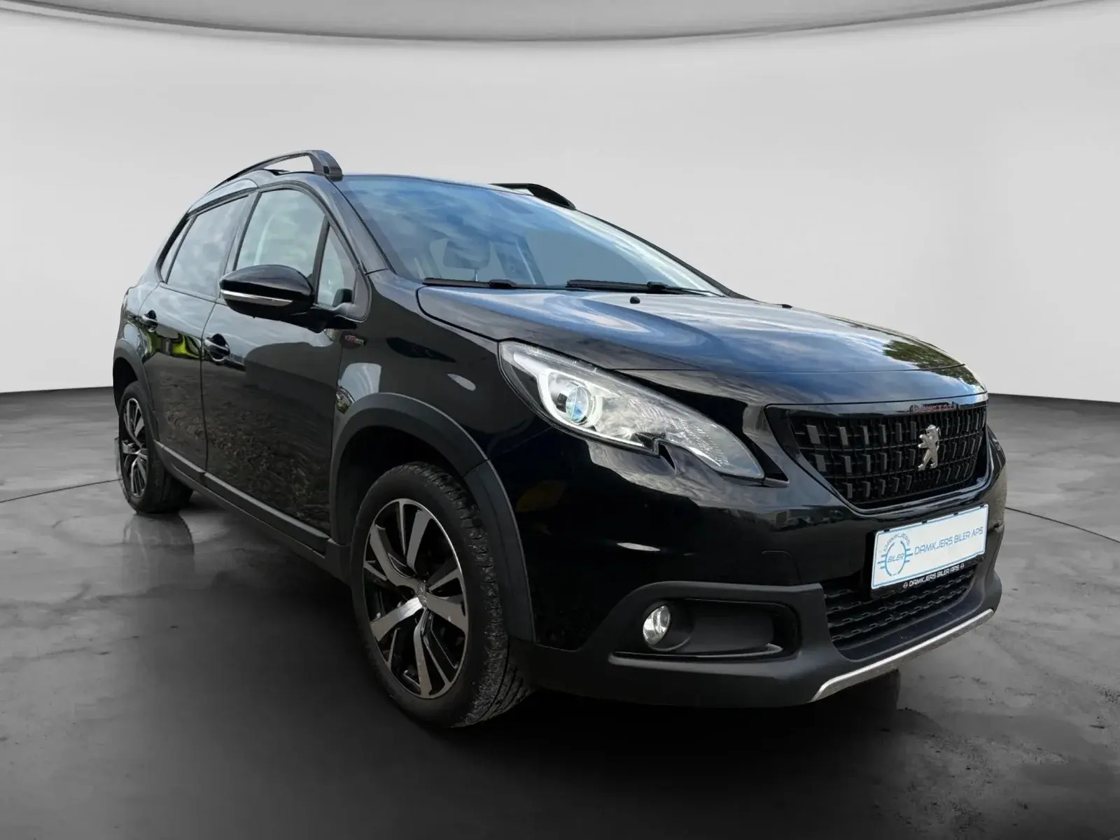 Sort Peugeot 2008 fra 2019