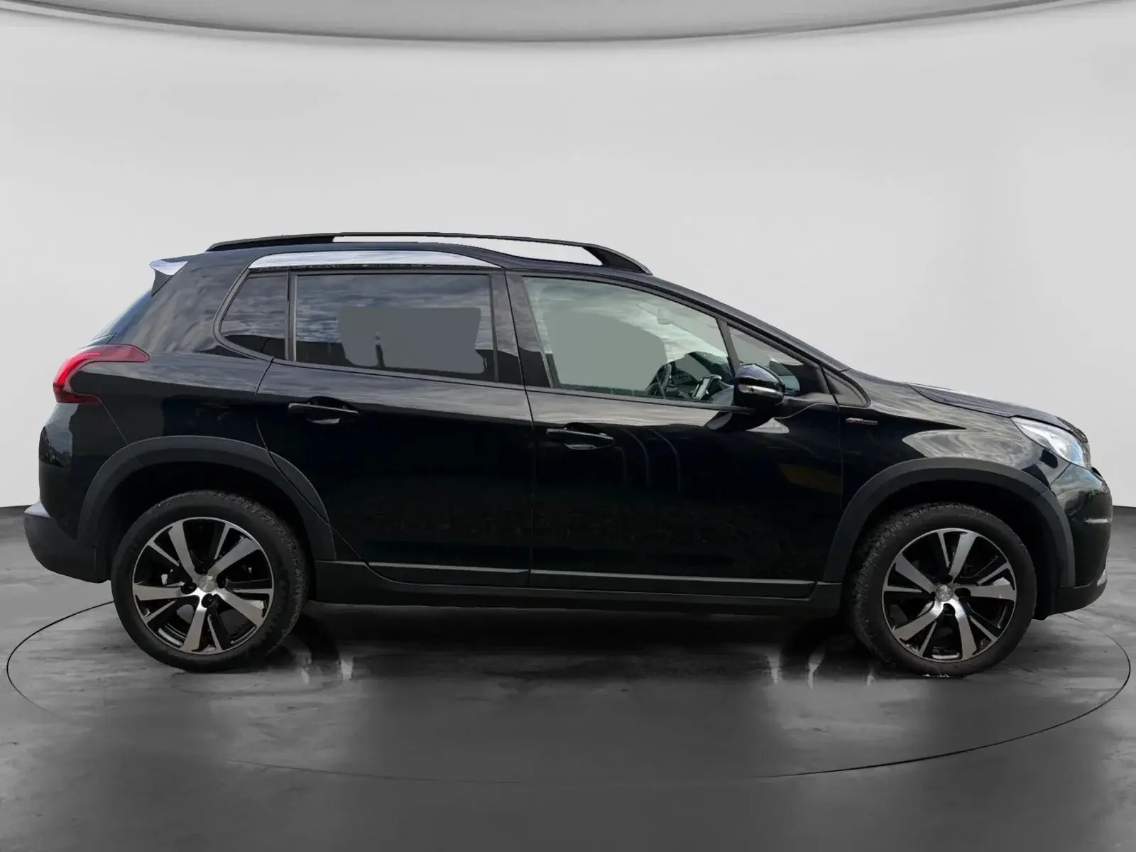 Sort Peugeot 2008 fra 2019