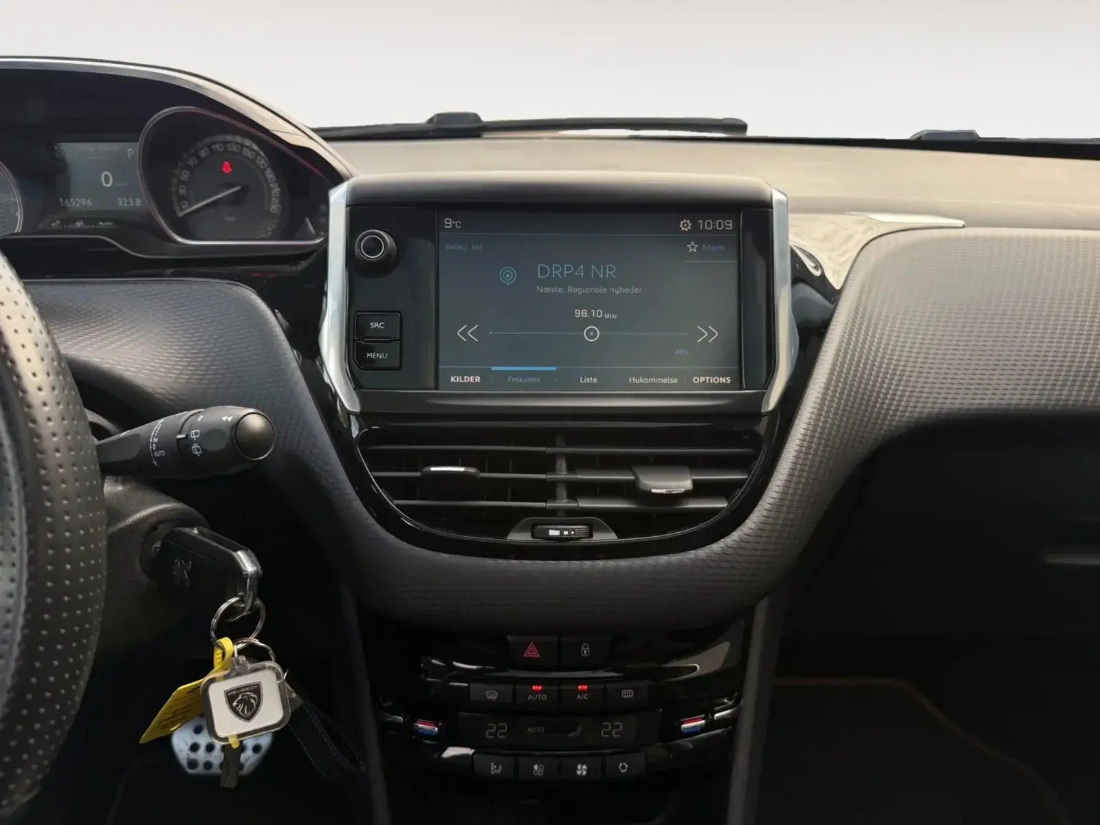 Sort Peugeot 2008 fra 2019