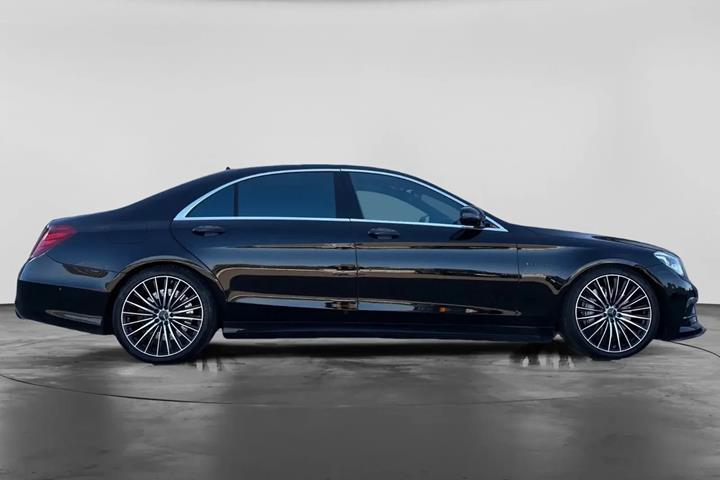 Brun Mercedes S500 fra 2014