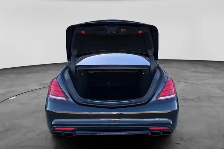 Brun Mercedes S500 fra 2014