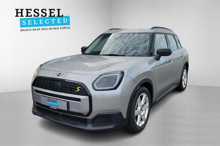 Grå Mini Countryman SE fra 2024
