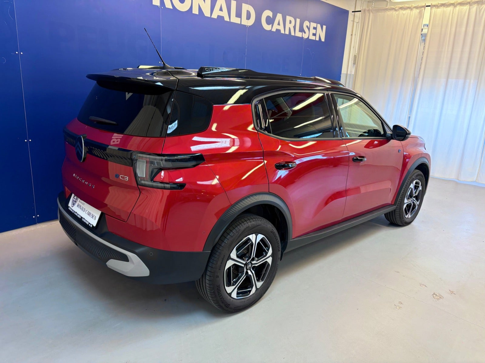 Rød Citroën e-C3 Aircross fra 2025