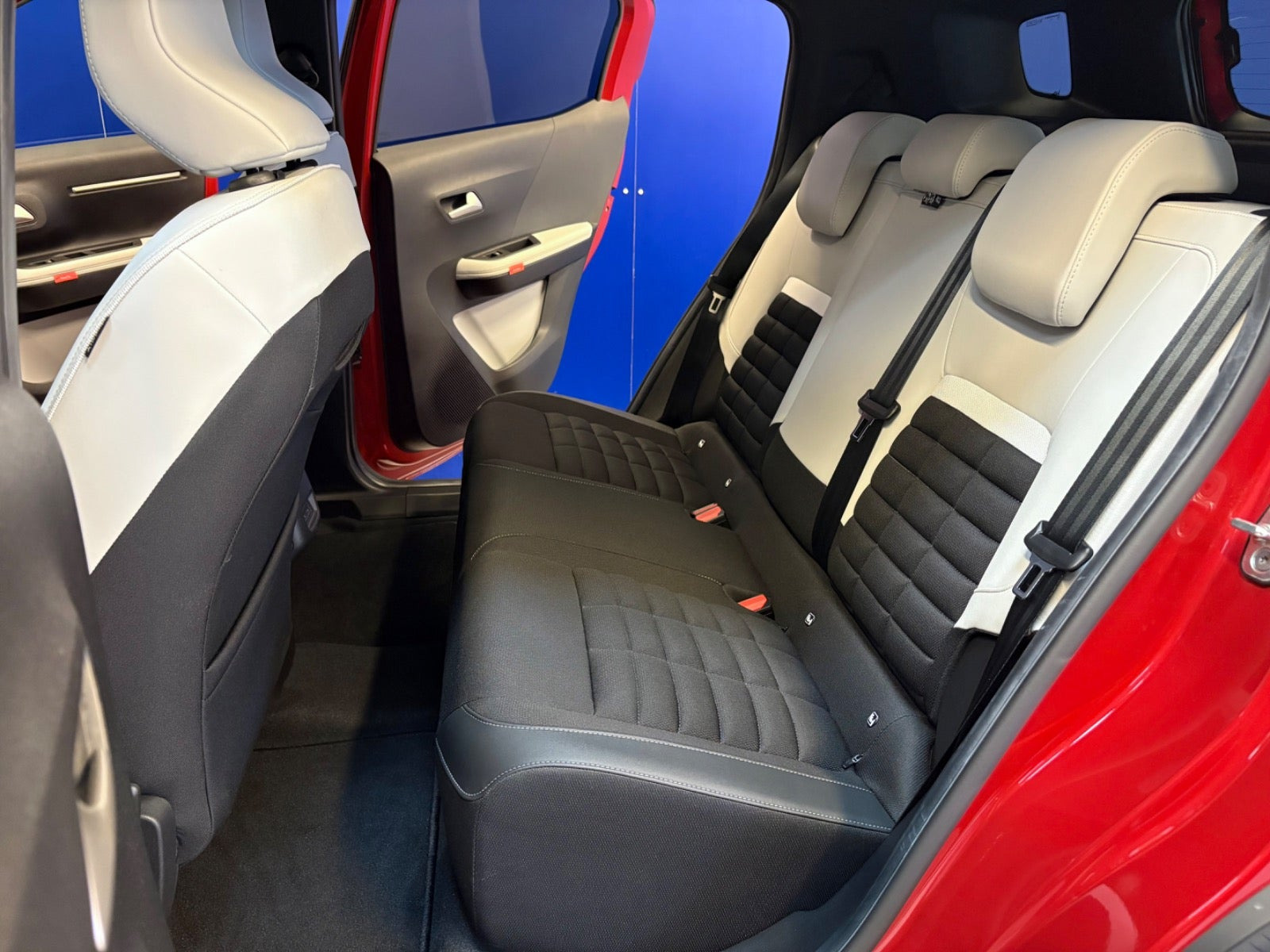 Rød Citroën e-C3 Aircross fra 2025