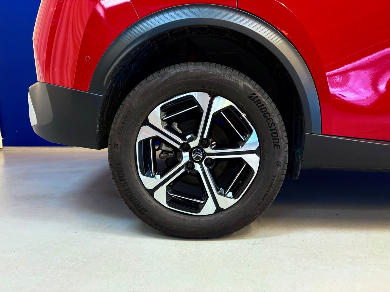 Rød Citroën e-C3 Aircross fra 2025