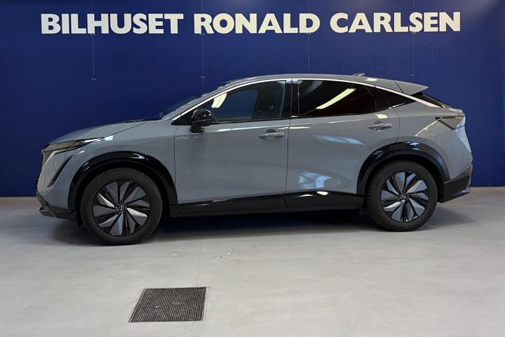 Grå Nissan Ariya fra 2022