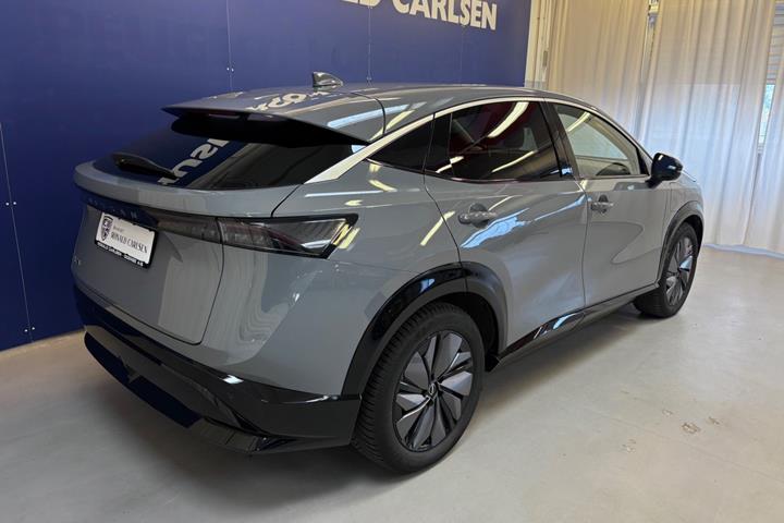 Grå Nissan Ariya fra 2022