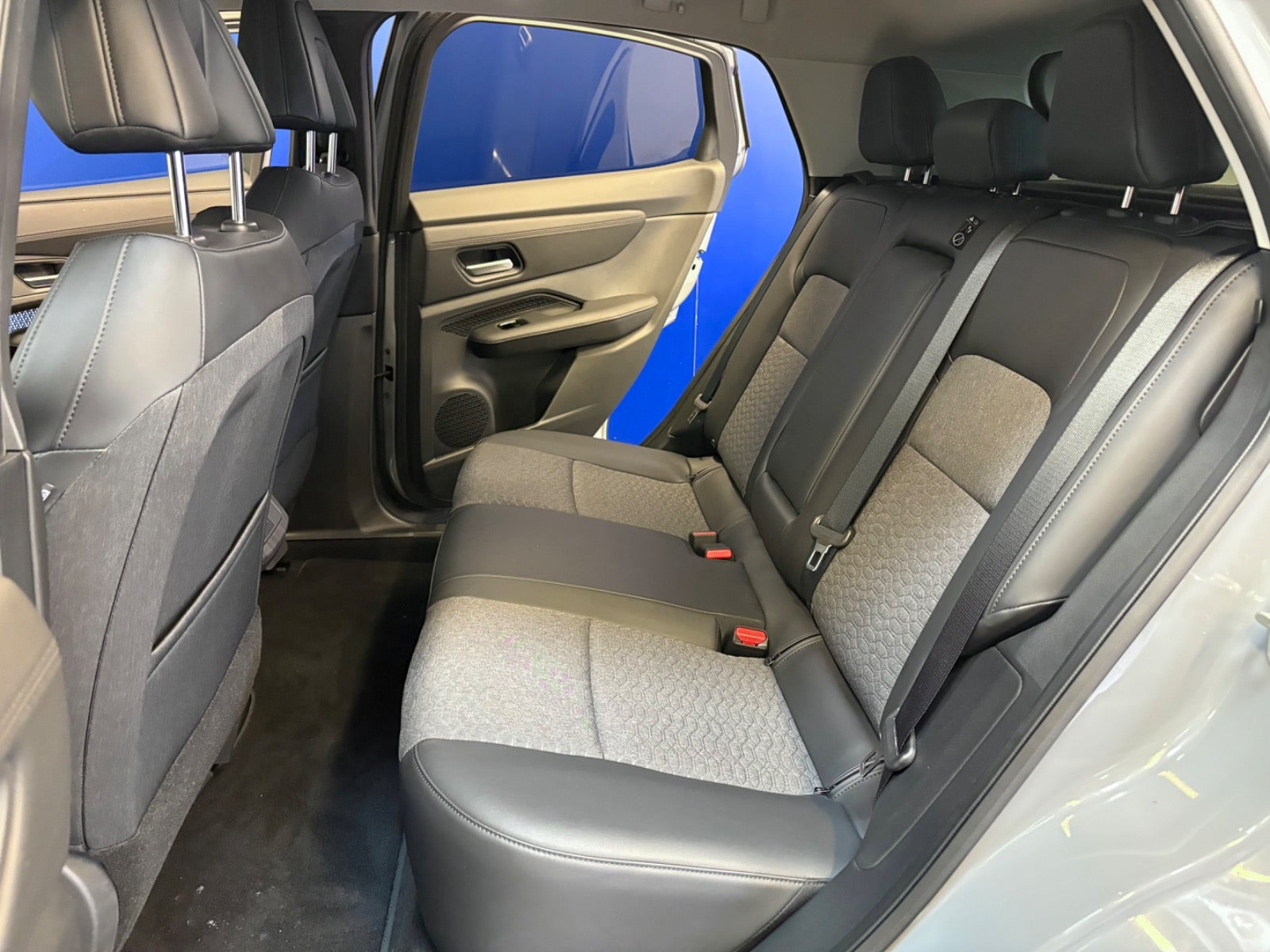 Grå Nissan Ariya fra 2022