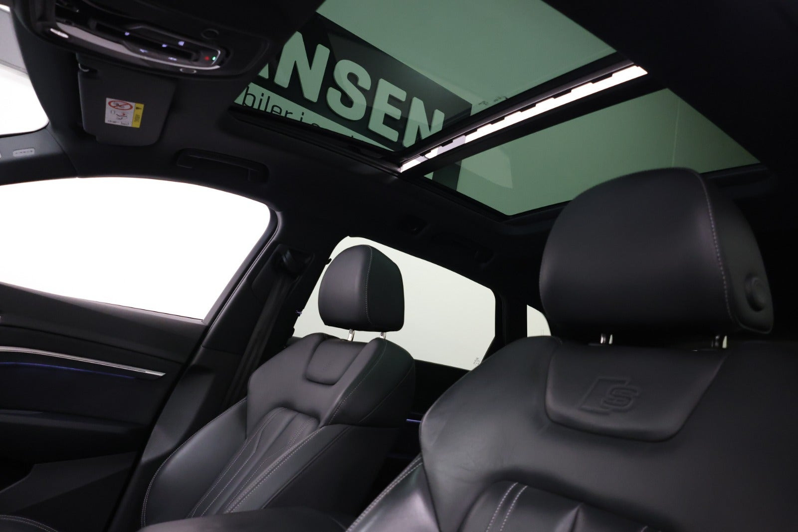 Sort Audi SQ8 e-tron fra 2024