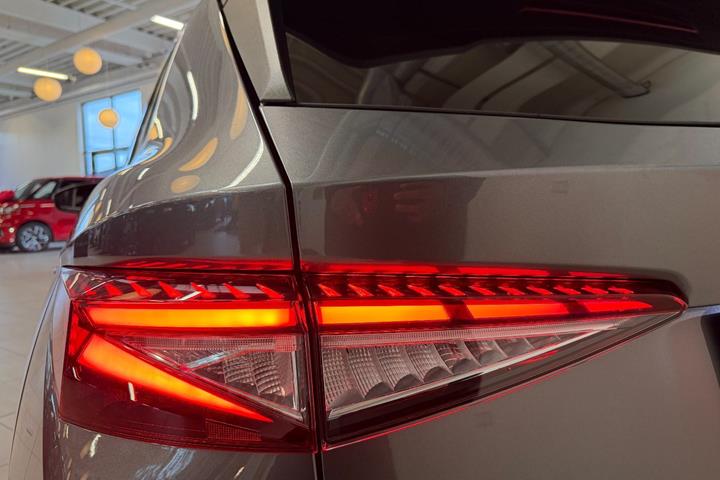 Grå Skoda Elroq fra 2026