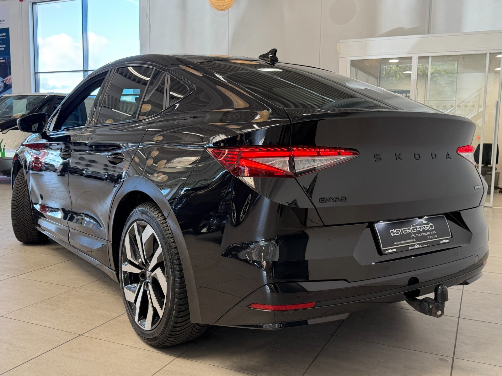 Sort Skoda Enyaq fra 2026