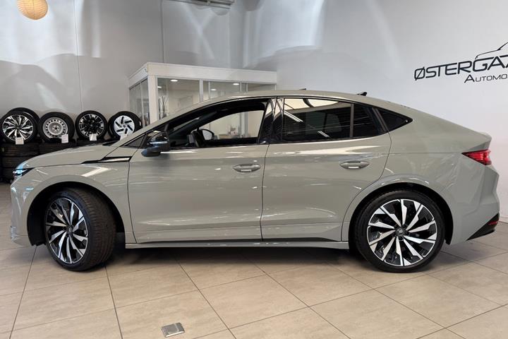 Grå Skoda Enyaq fra 2026