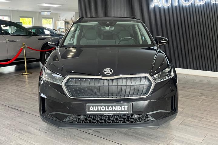Sort Skoda Enyaq fra 2023