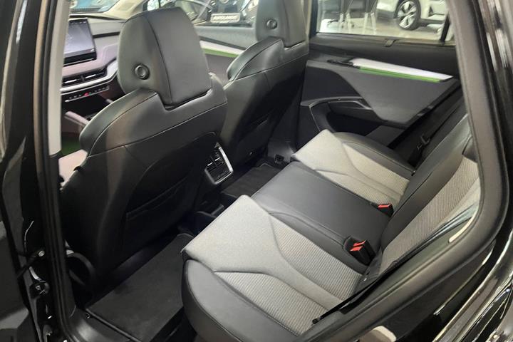 Sort Skoda Enyaq fra 2023
