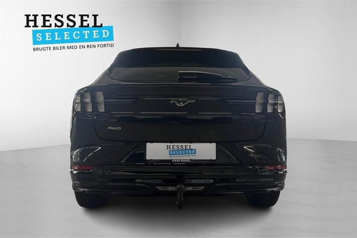 Sort Ford Mustang Mach-E fra 2023
