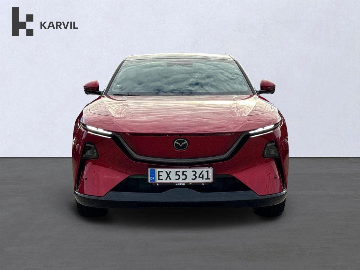 Rød Mazda CX-6e fra 2026