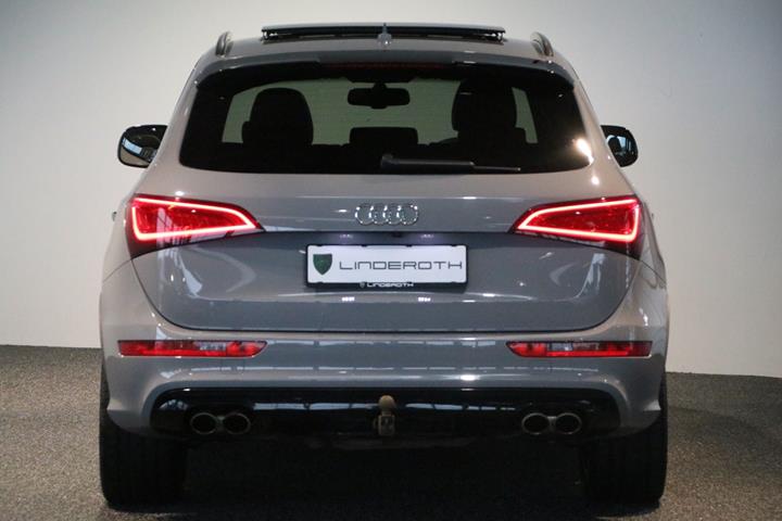 Grå Audi SQ5 fra 2017