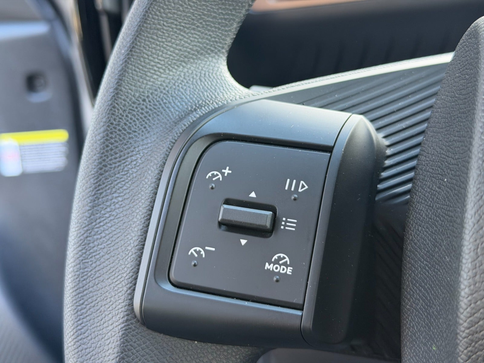 Grå Citroën e-C3 Aircross fra 2025