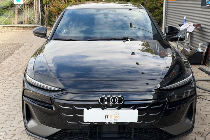 Sort Audi A6 e-tron fra 2026