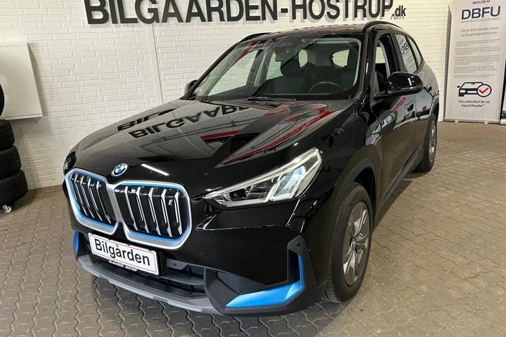 Sort BMW iX1 fra 2023