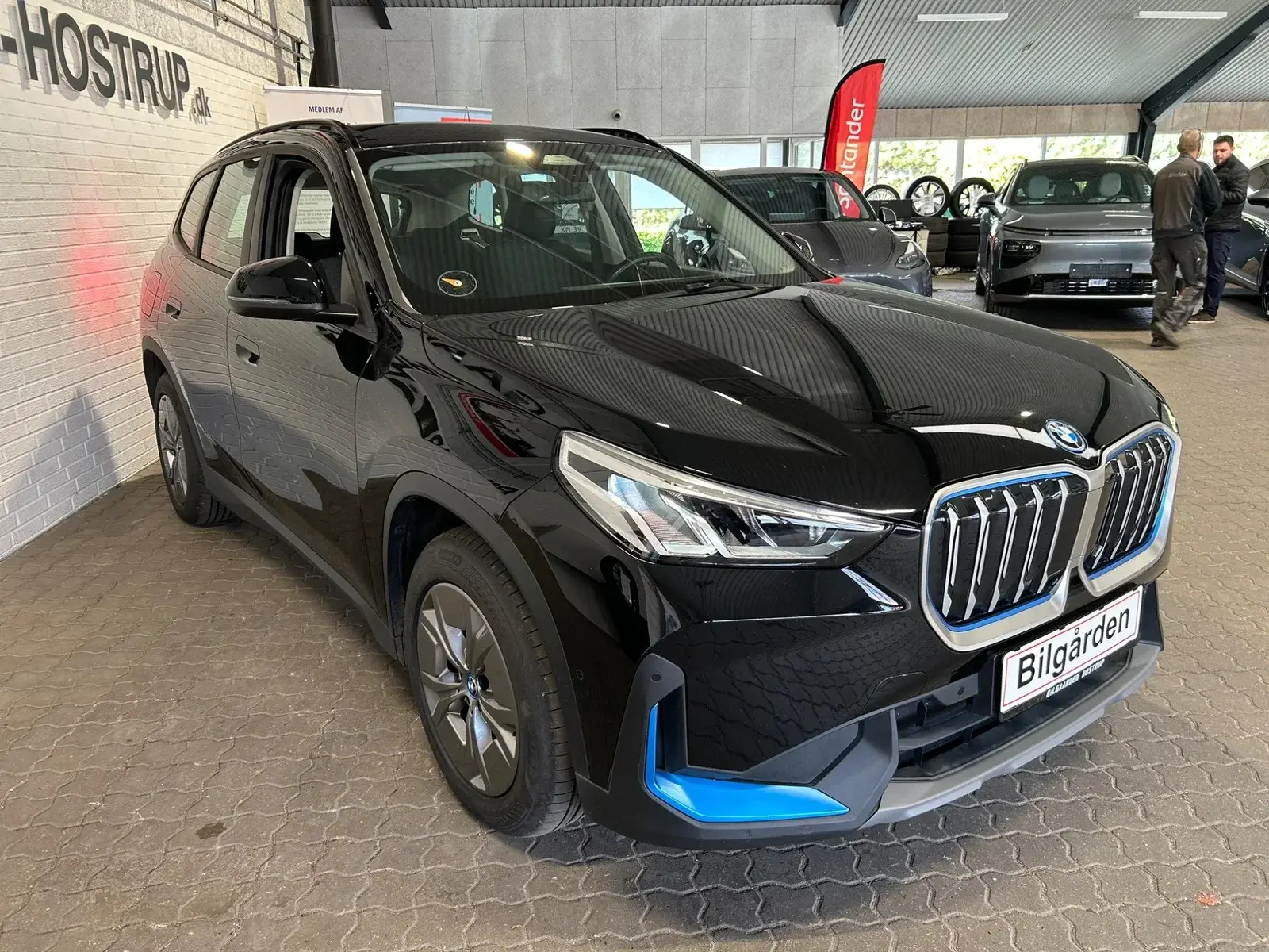 Sort BMW iX1 fra 2023